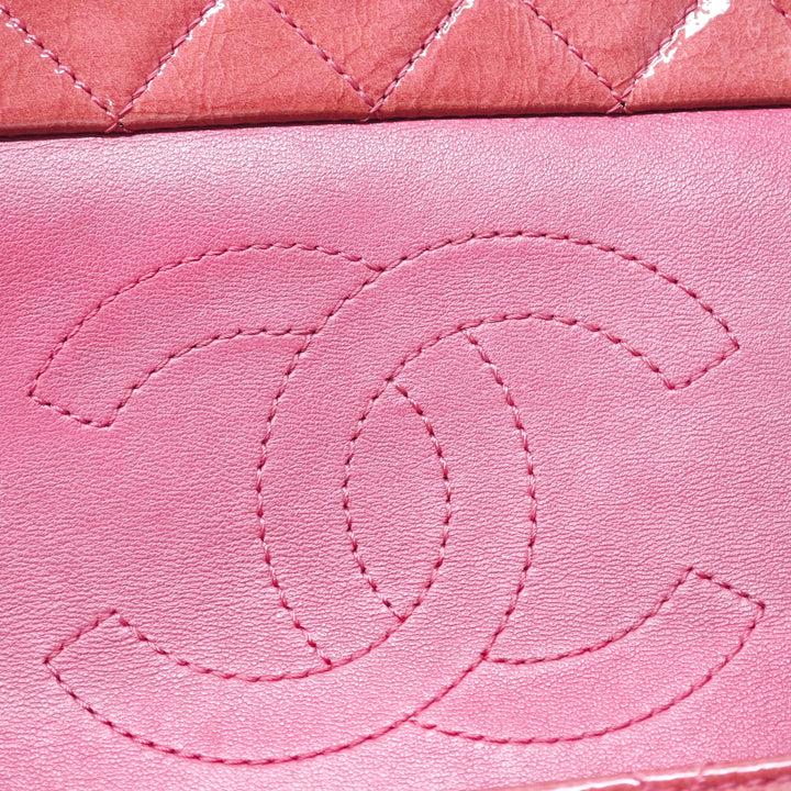 Chanel Matelassé Cuir verni Cuir de chèvre Pagoda Accordion à rabat