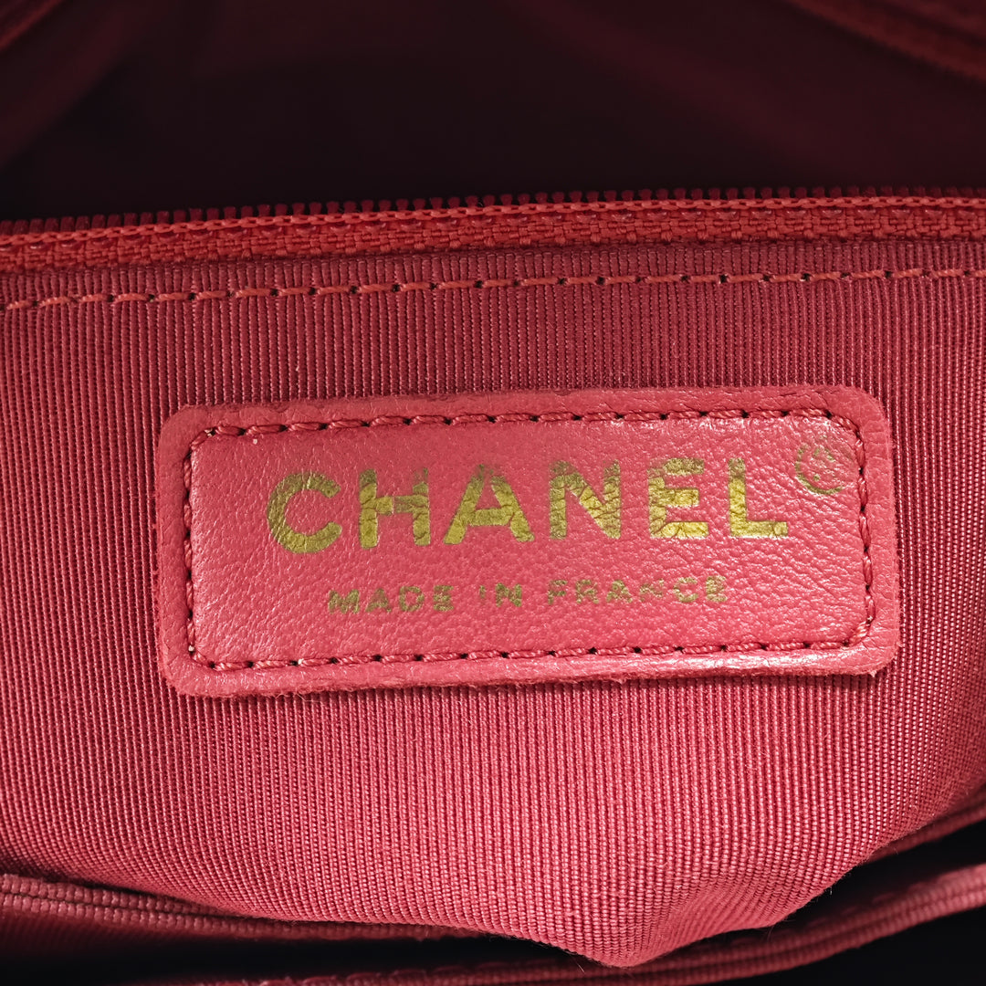 Chanel Matelassé Cuir verni Cuir de chèvre Pagoda Accordion à rabat