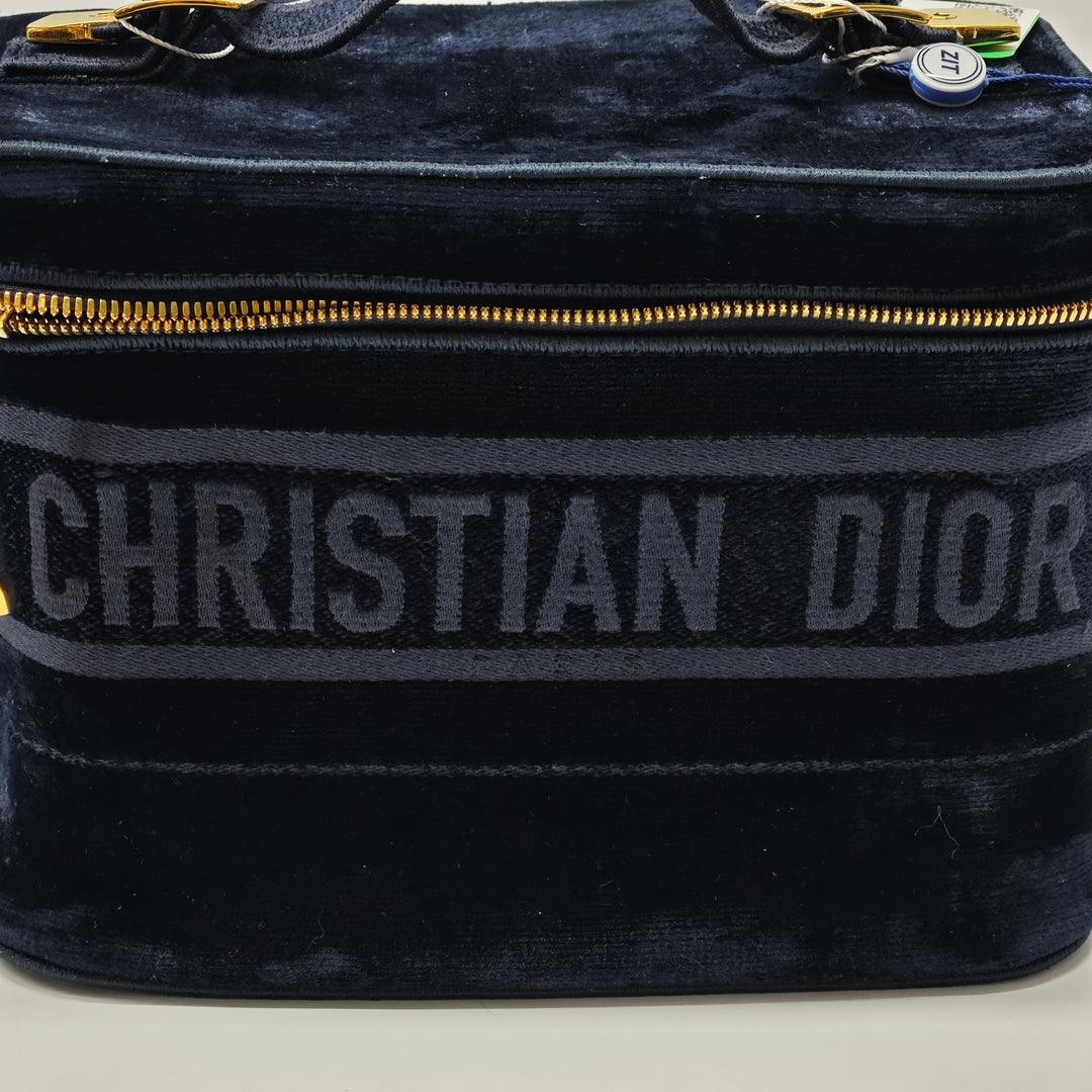 Dior brodé Velours Diortravel Vanity
