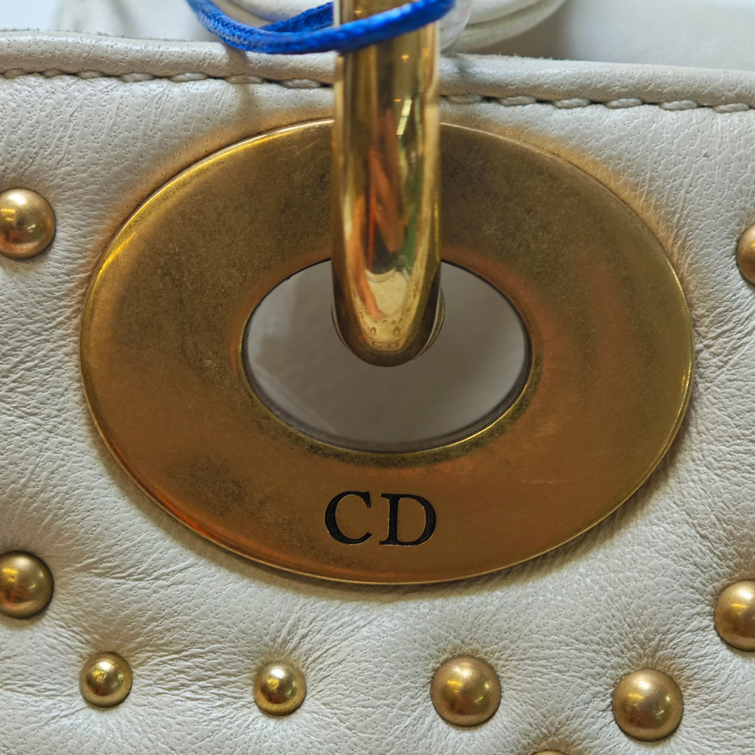 Dior Mini Cuir d’agneau Cannage clouté Supple Lady Dior