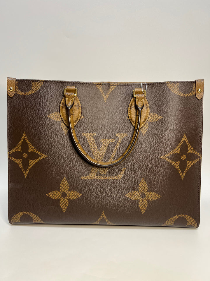 Louis Vuitton Monogram Reverse Giant OnTheGo MM