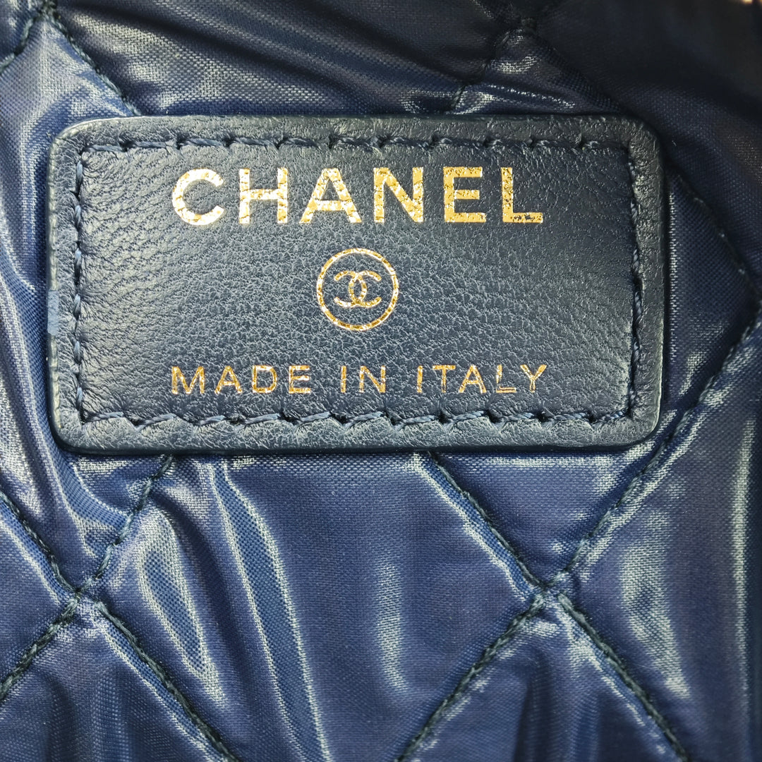 Chanel Large Matelassé Cuir d’agneau Casino Charms O Étui Pochette