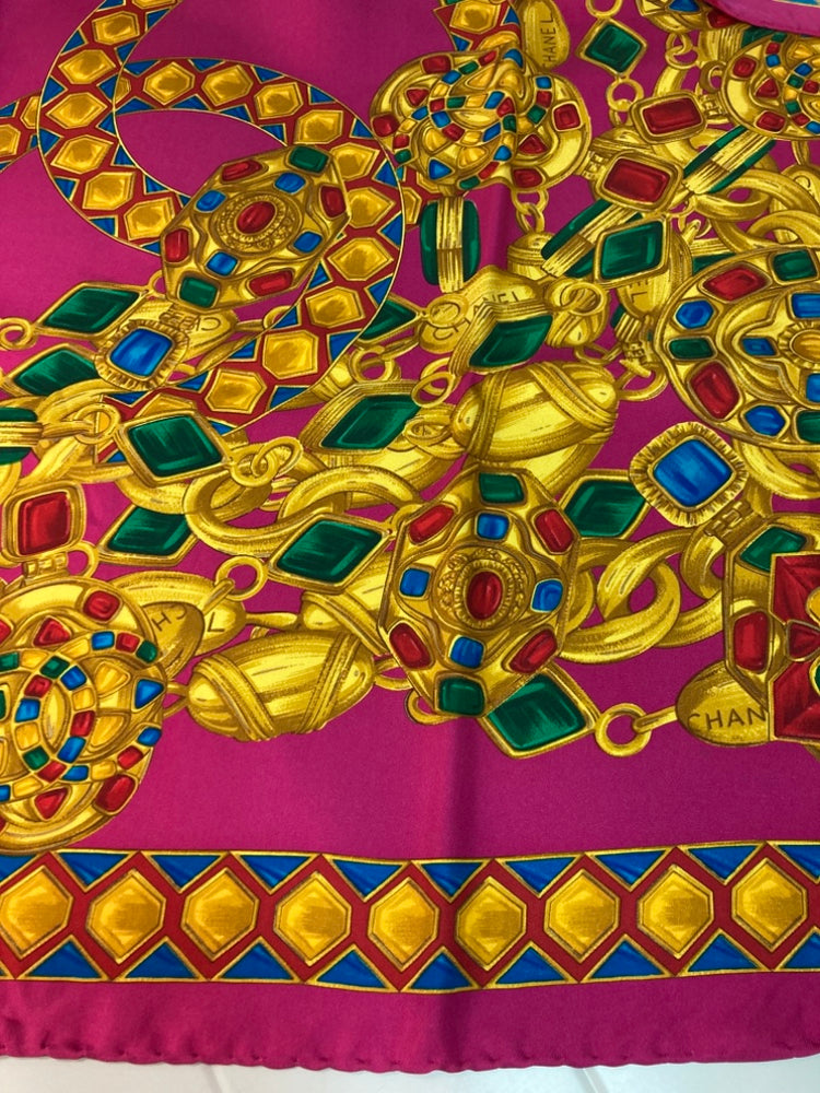 Chanel CC Gripoix Soie Foulard