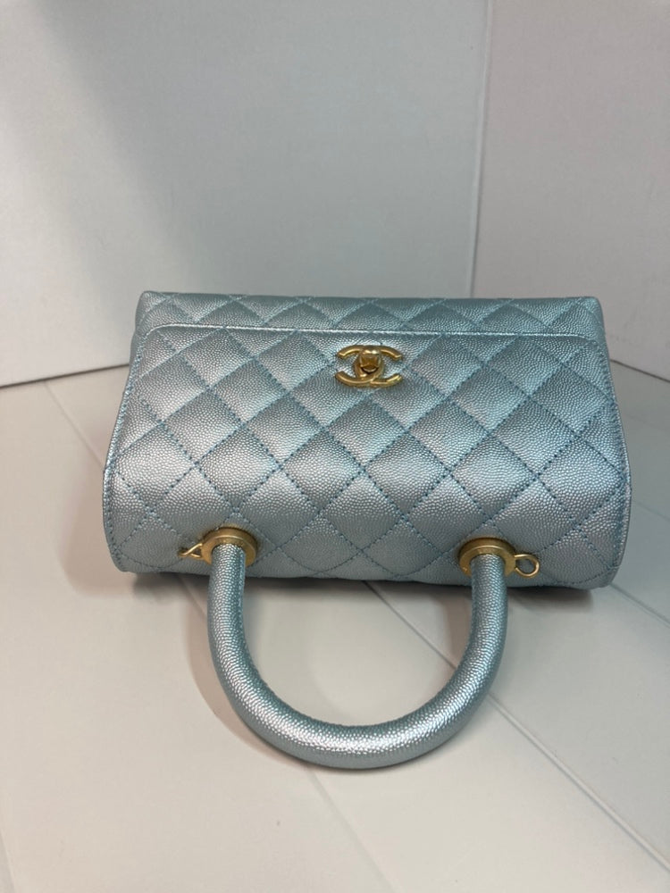 Chanel Mini Metallic Caviar Coco sac à anse supérieure