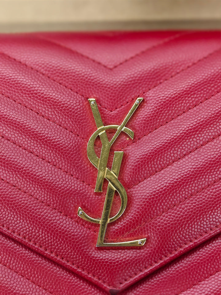 Saint Laurent Grain De Poudre Cassandre Envelope Chain Portefeuille