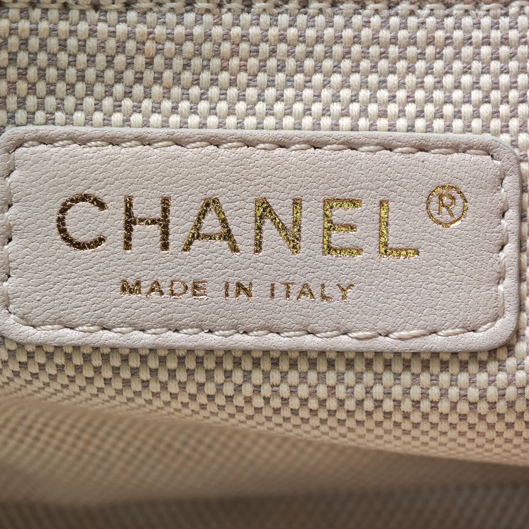 Chanel Matelassé Cuir de veau Stitch Retro Chain Accordion à rabat