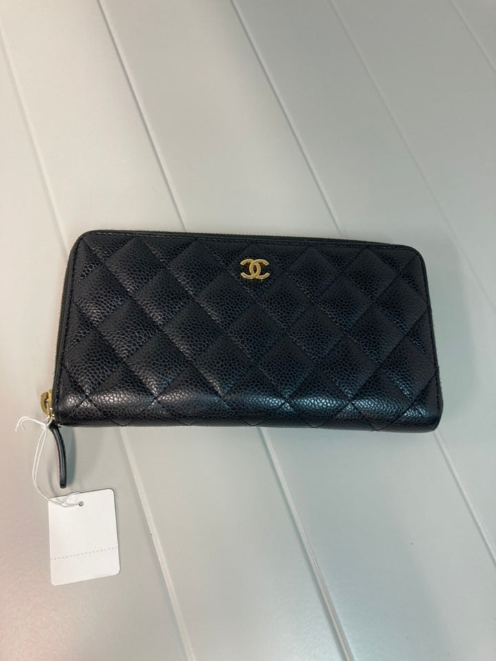 Chanel CC Matelassé Caviar Portefeuille long zippé