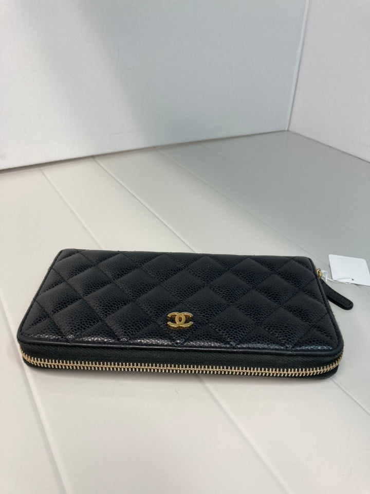 Chanel CC Matelassé Caviar Portefeuille long zippé