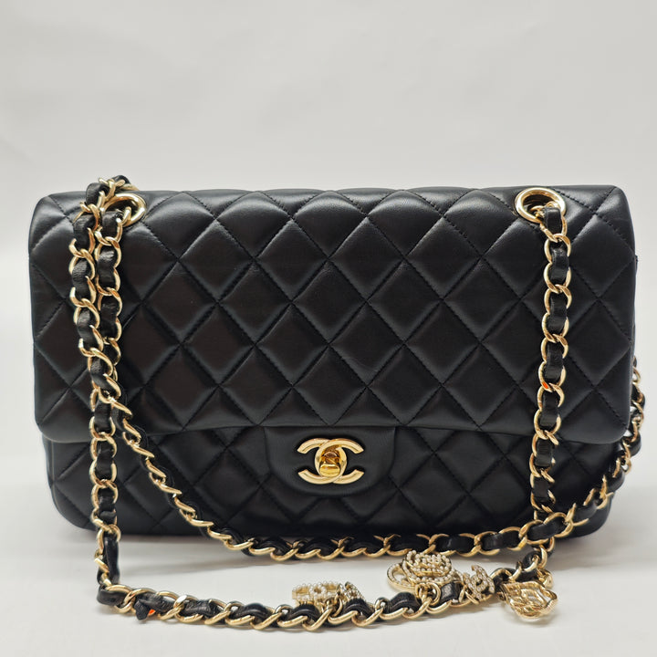 Chanel Medium Classic Cuir d’agneau Valentines Heart Charms Simple rabat