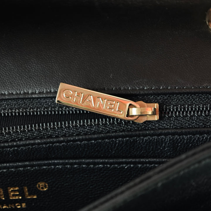 Chanel Medium Classic Cuir d’agneau Valentines Heart Charms Simple rabat