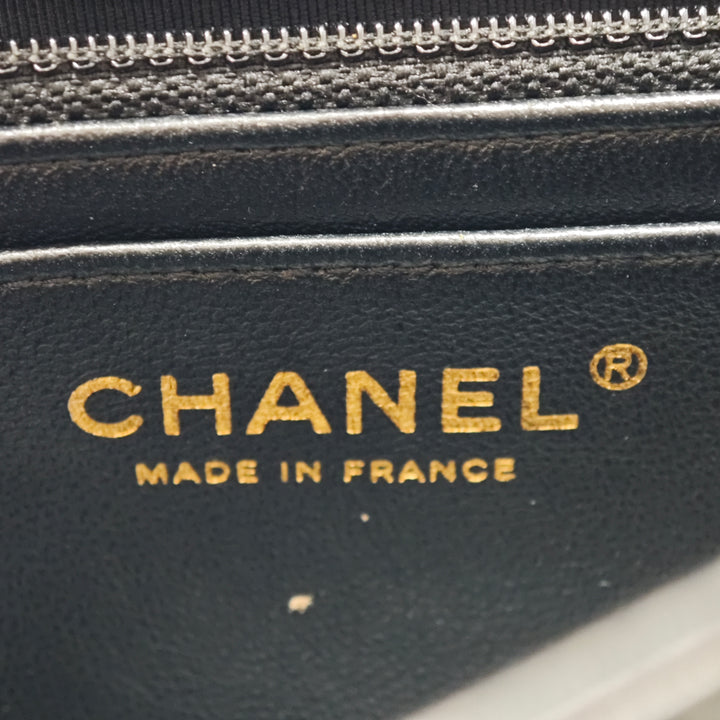Chanel Medium Classic Cuir d’agneau Valentines Heart Charms Simple rabat