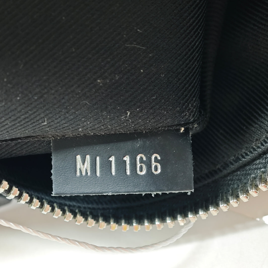 Louis Vuitton Monogram Pochette Plate MM