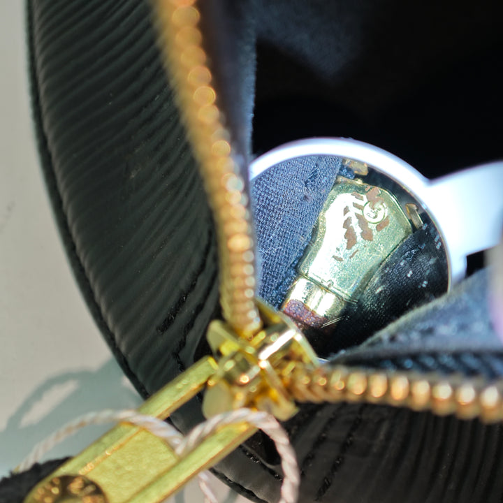 Louis Vuitton Epi Speedy 35