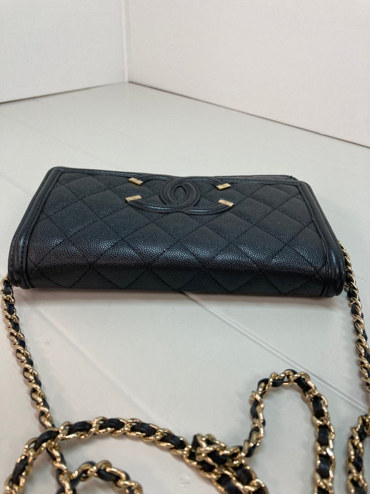 Chanel Caviar CC Filigree Wallet on Chain
