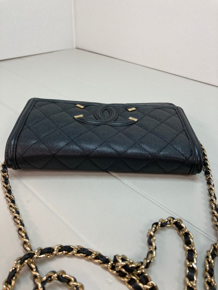 Chanel Caviar CC Filigree Wallet on Chain