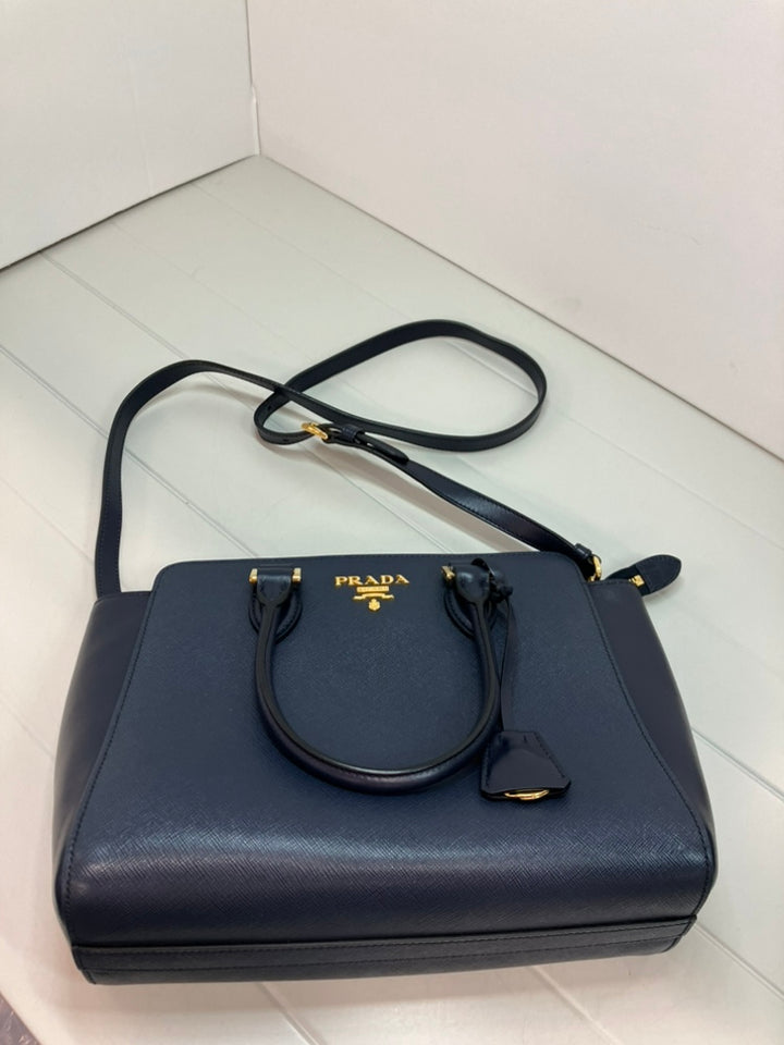 Prada Soft Veau à finitions Saffiano Lux Open Convertible Cabas