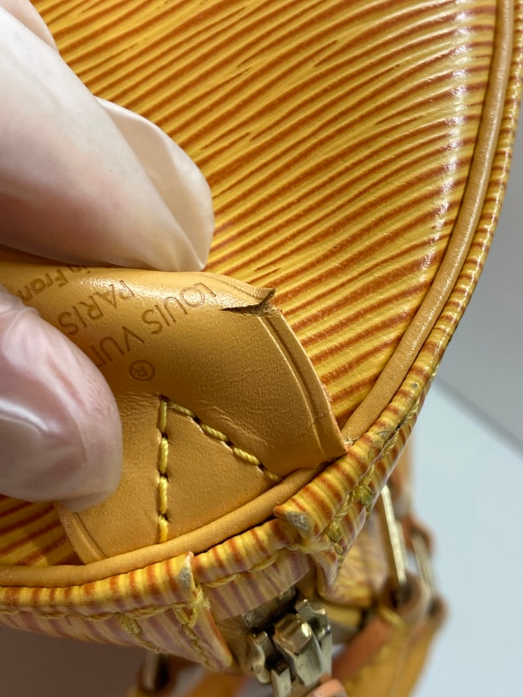 Louis Vuitton Epi Speedy 30