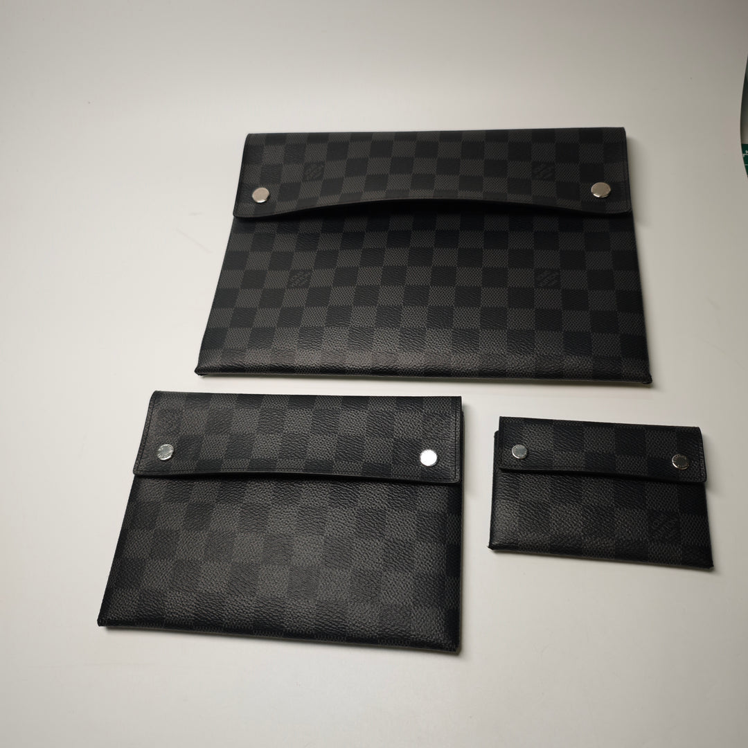 Louis Vuitton Damier Graphite Alpha Pochette GM
