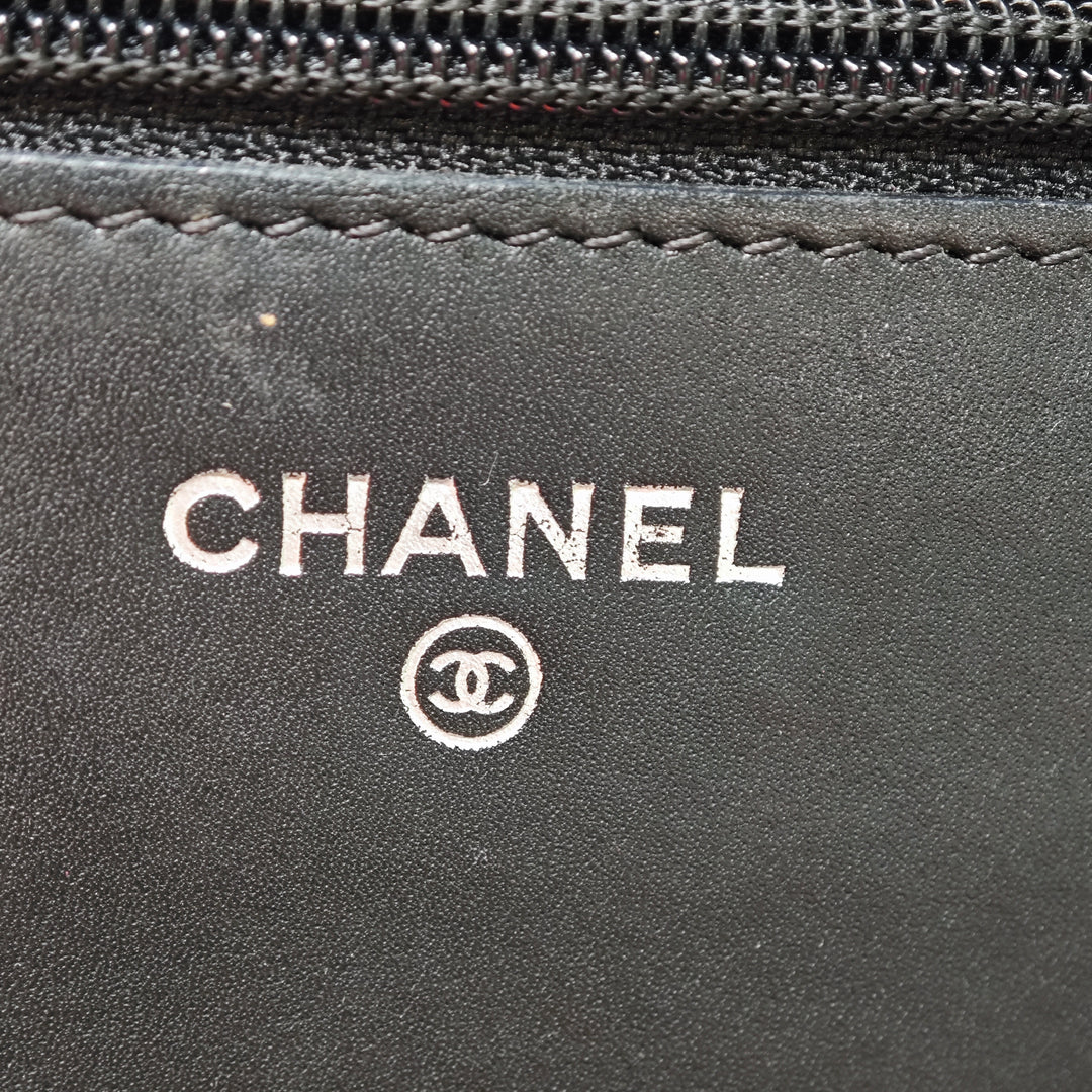 Chanel CC Matelassé Cuir de veau Double Stitch Hamptons Wallet on Chain