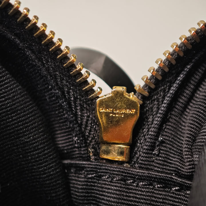 Saint Laurent Baby Chevron Cuir de veau Rond Vinyle Sac ceinture