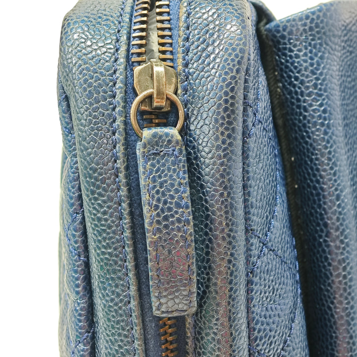 Chanel Medium Matelassé Iridescent Caviar Easy à rabat