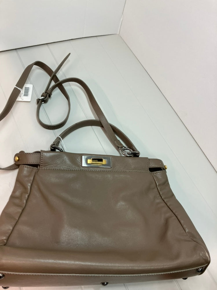 Fendi Medium Cuir de veau Peekaboo Iconic Sac
