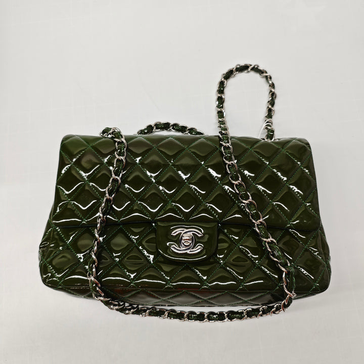 Chanel Medium Classic Cuir verni Double rabat