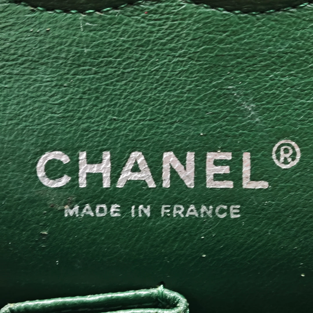 Chanel Medium Classic Cuir verni Double rabat