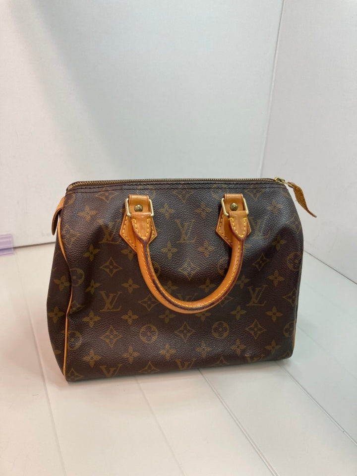 Louis Vuitton Monogram Speedy 25