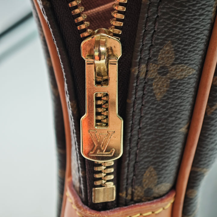 Louis Vuitton Monogram Porte Documents Voyage