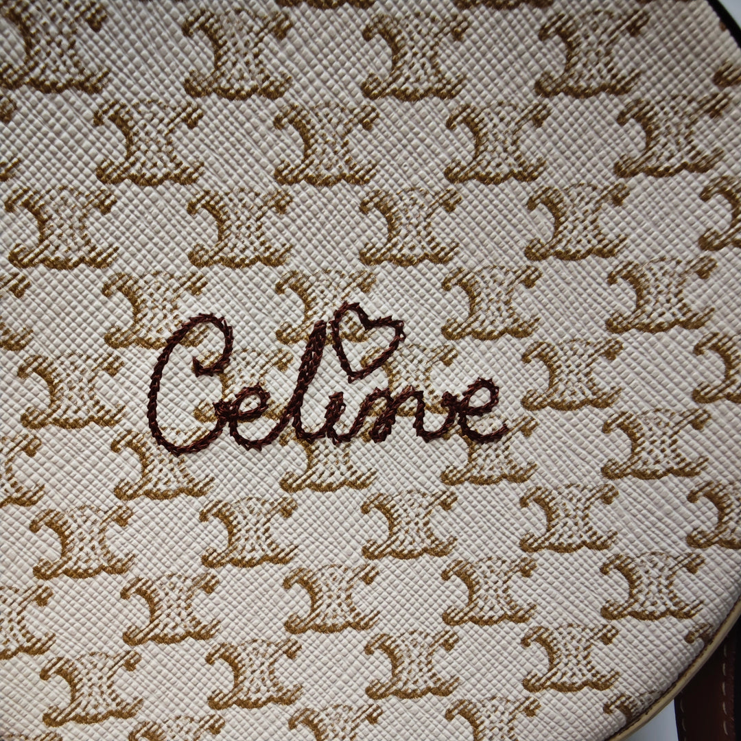 Celine Triomphe Coated Toile brodé Rond Purse on Strap