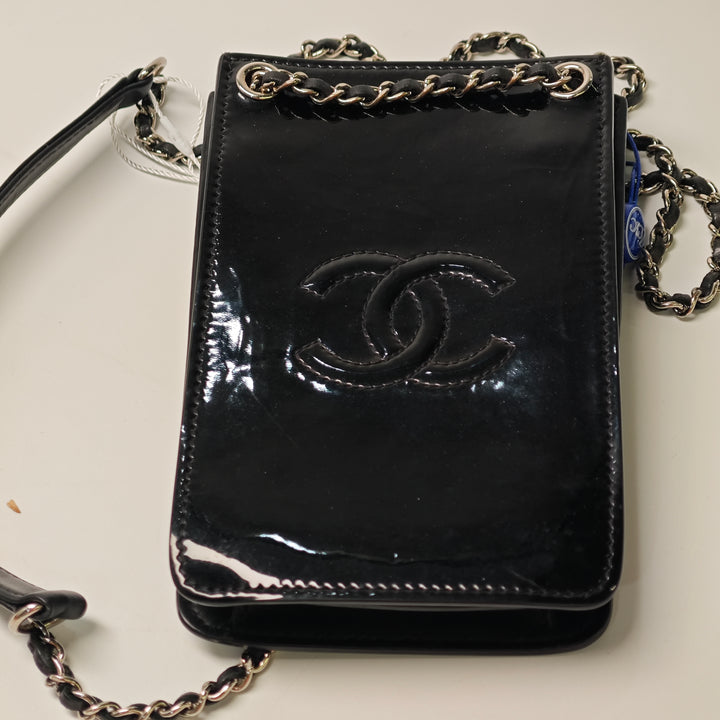 Chanel CC Cuir verni Phone Holder Sac porté croisé