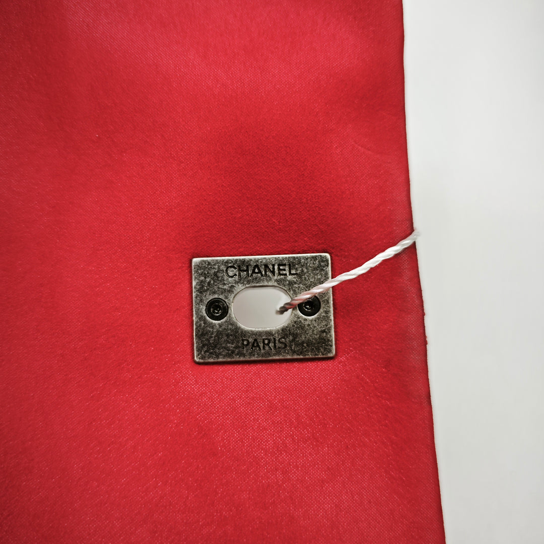 Chanel Iridescent Cuir de veau Diamond Stitch à rabat