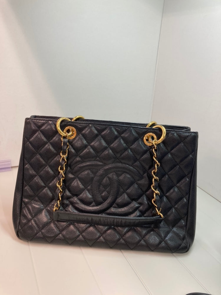 Chanel Caviar Grand Shopping Cabas