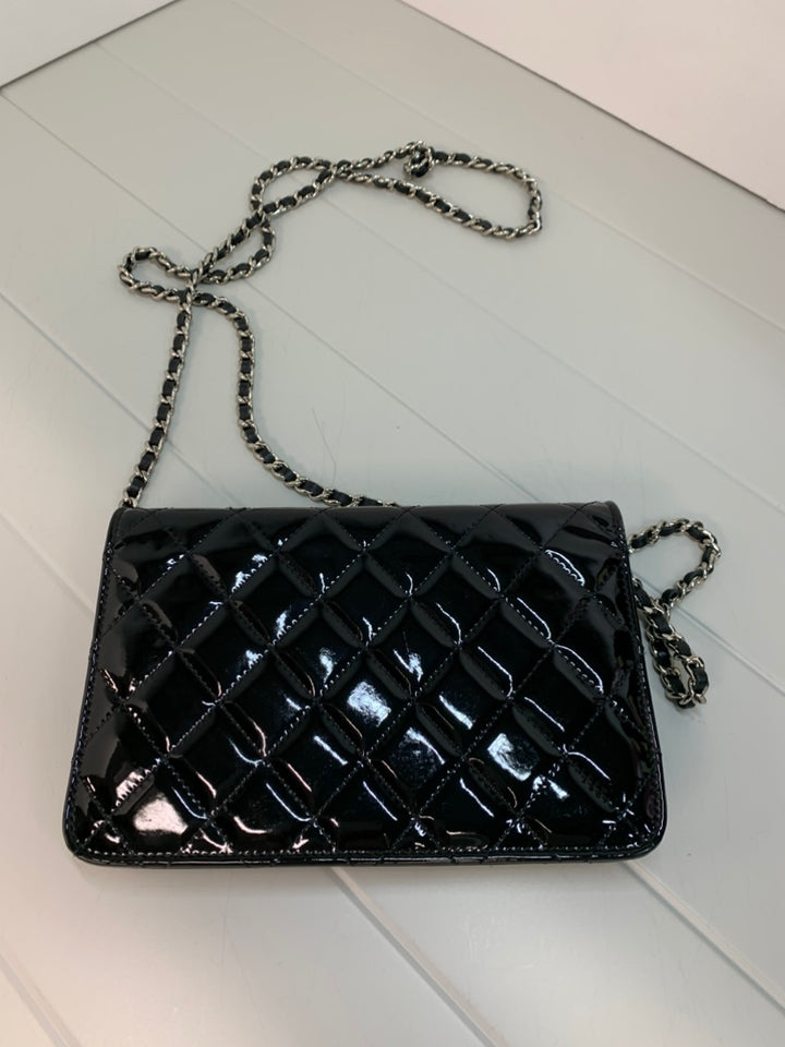 Chanel CC Matelassé Cuir verni Brilliant Wallet on Chain