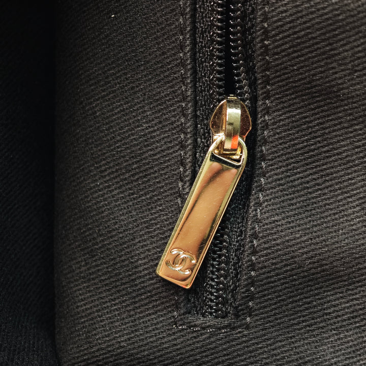 Chanel Matelassé Cuir verni CC Crown Double Zip Sac porté croisé