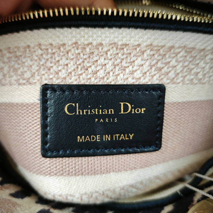 Dior Medium brodé Toile Tie Dye Lady D Lite