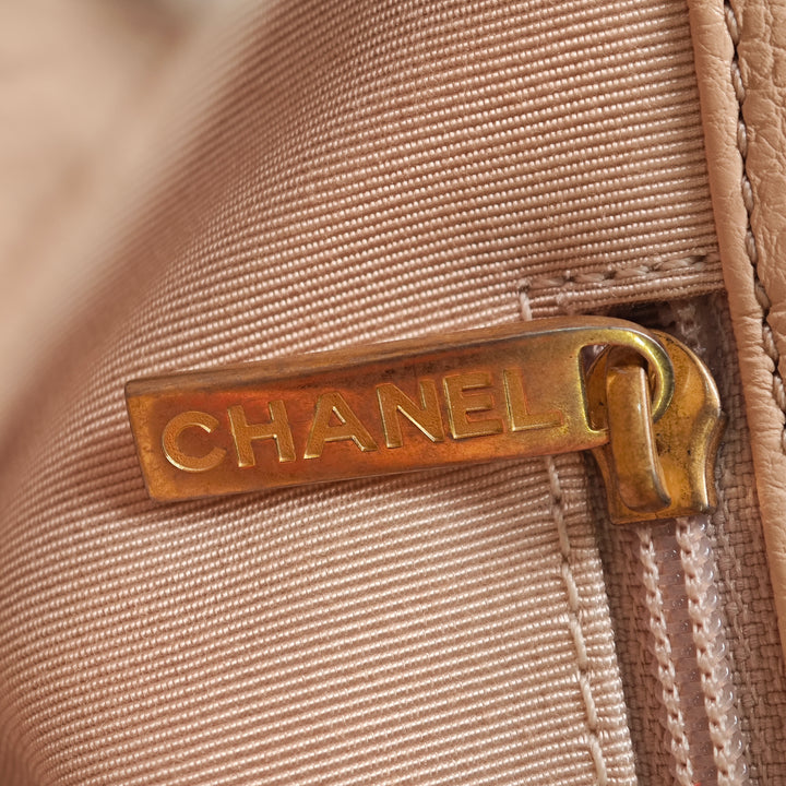 Chanel Large Crochet Cuir de veau 19 à rabat