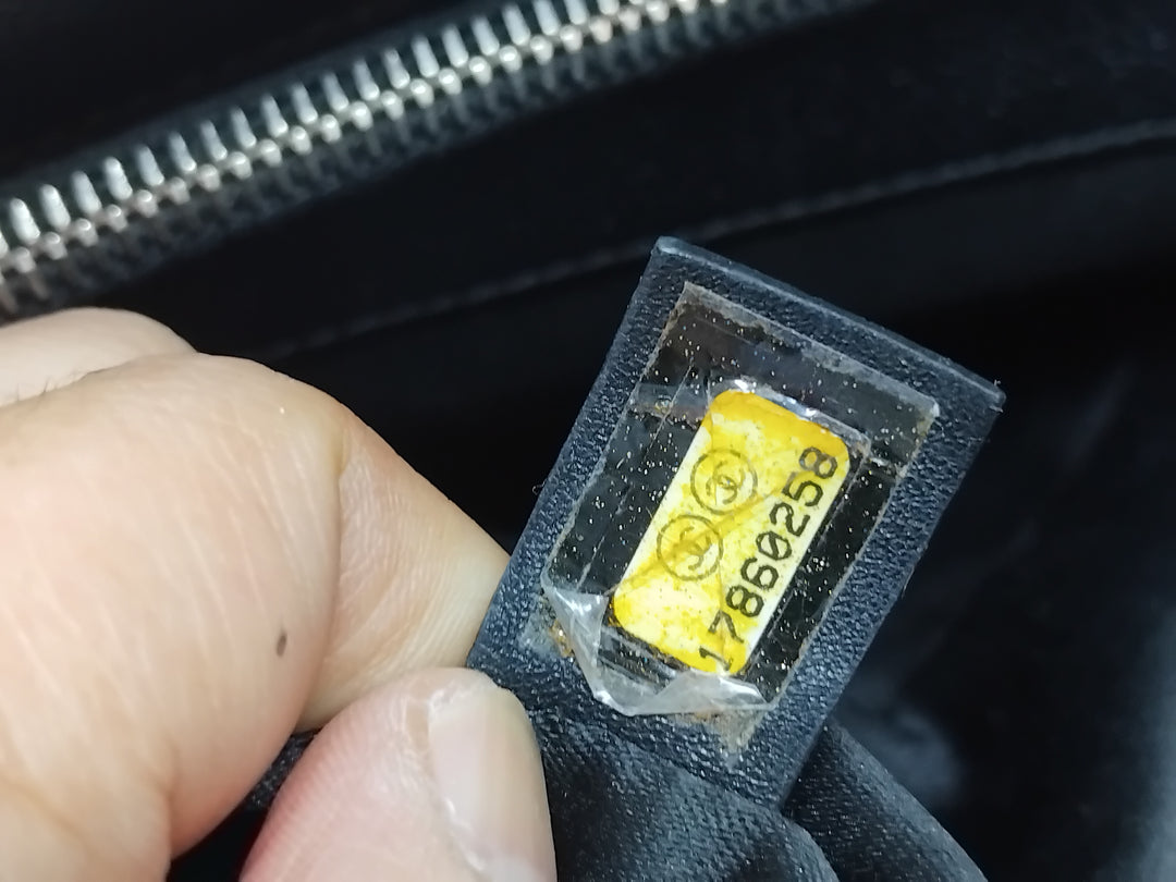 Chanel Caviar Grand Shopping Cabas