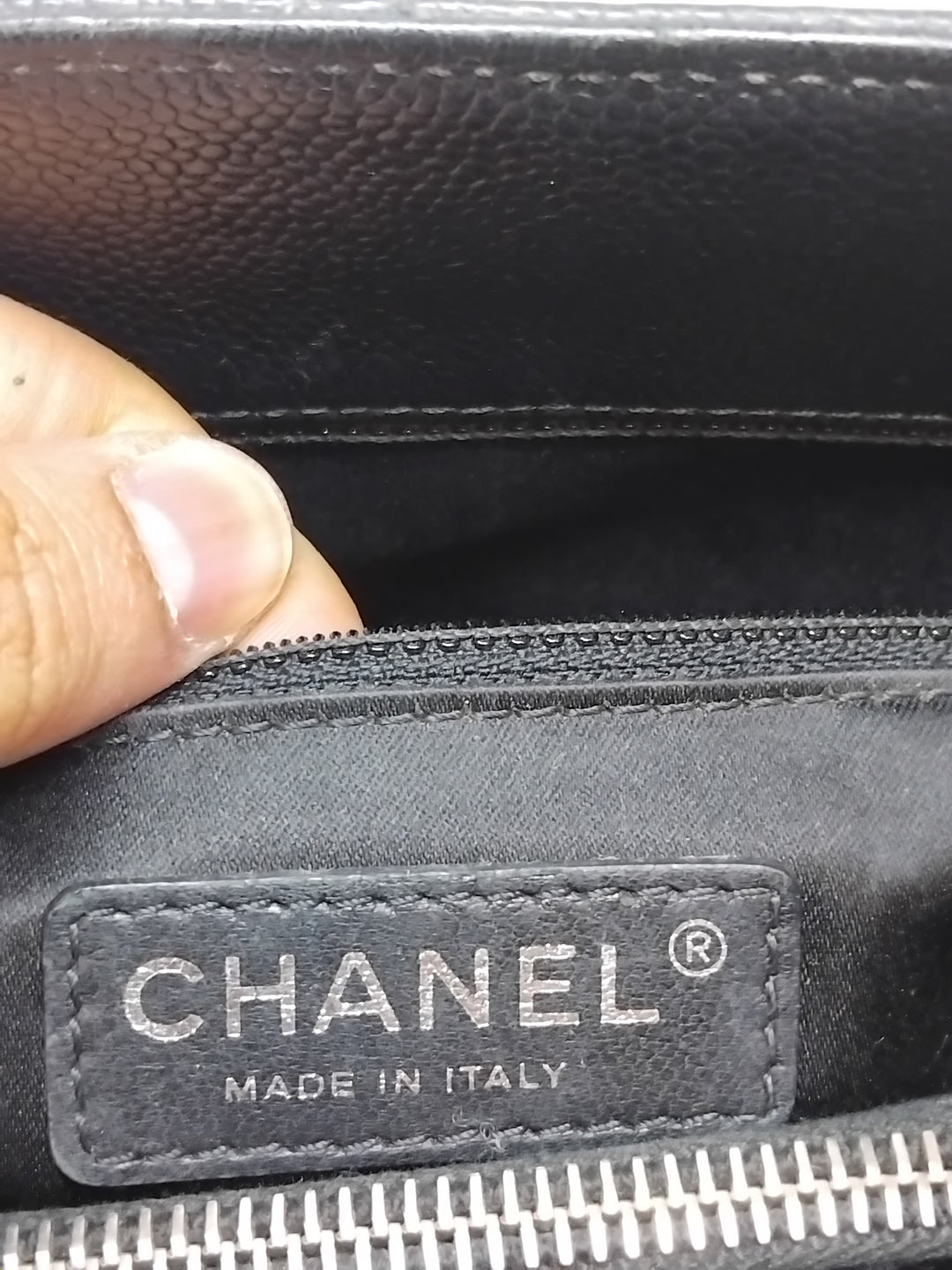Chanel Caviar Grand Shopping Cabas