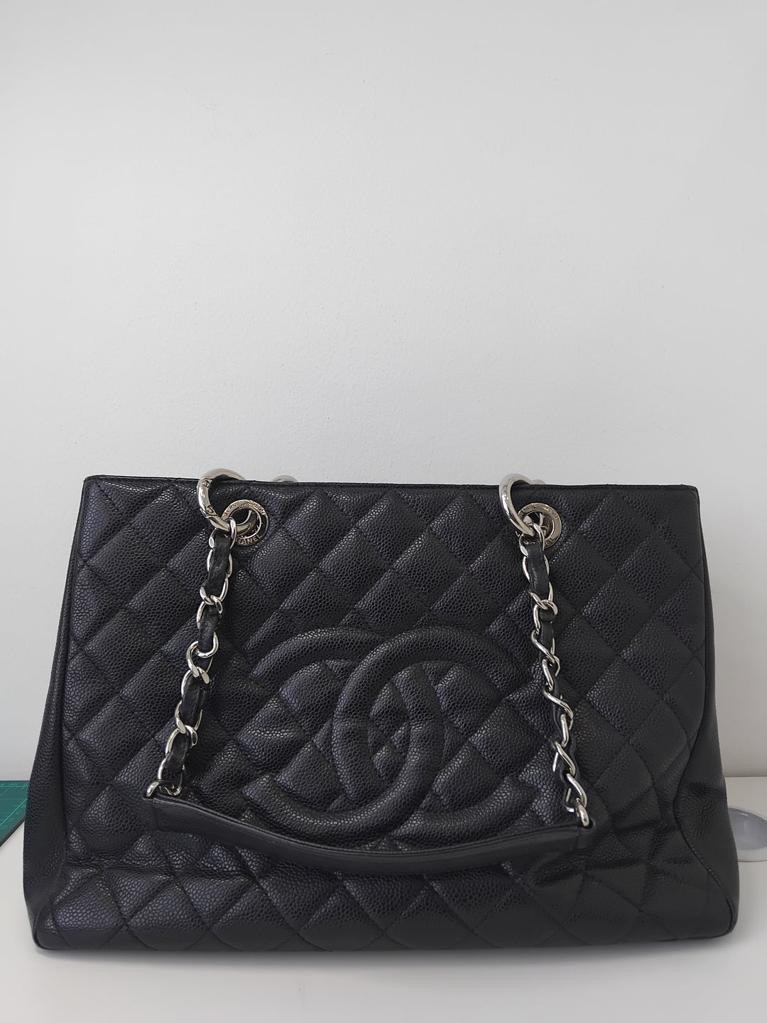 Chanel Caviar Grand Shopping Cabas