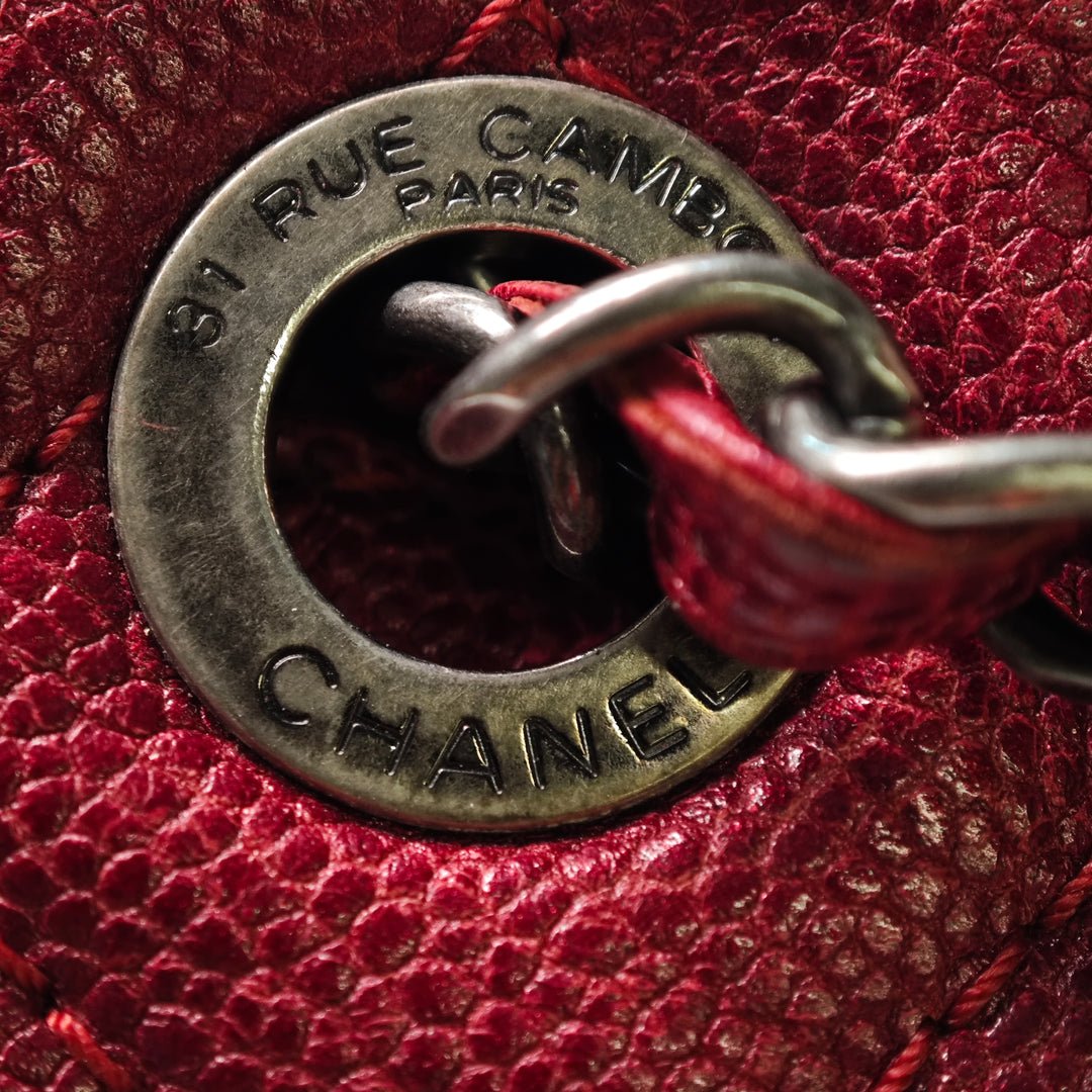 Chanel Jumbo Matelassé Iridescent Caviar Easy à rabat