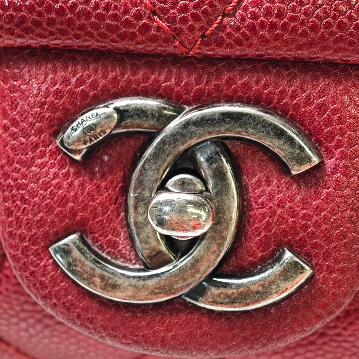 Chanel Jumbo Matelassé Iridescent Caviar Easy à rabat