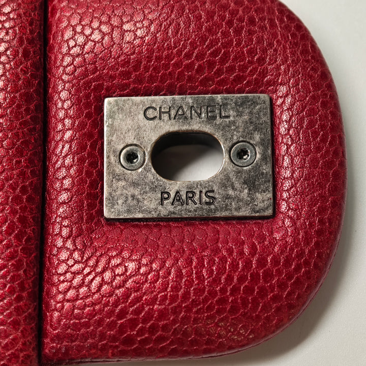 Chanel Jumbo Matelassé Iridescent Caviar Easy à rabat
