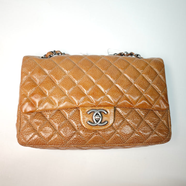 Chanel Medium Classic froissé Cuir verni Double rabat