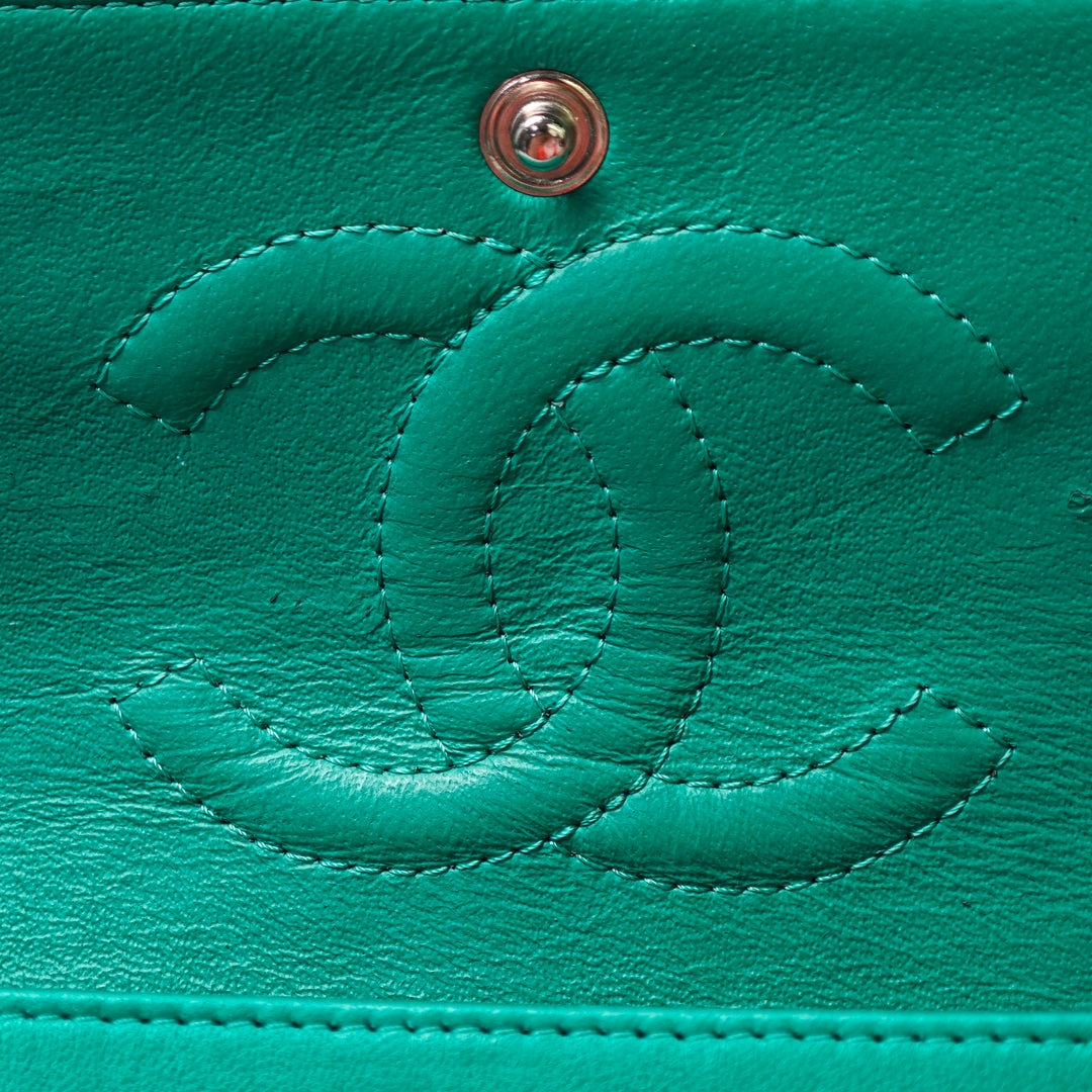 Chanel Medium Classic Cuir d’agneau Double rabat