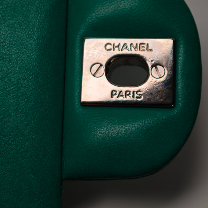 Chanel Medium Classic Cuir d’agneau Double rabat