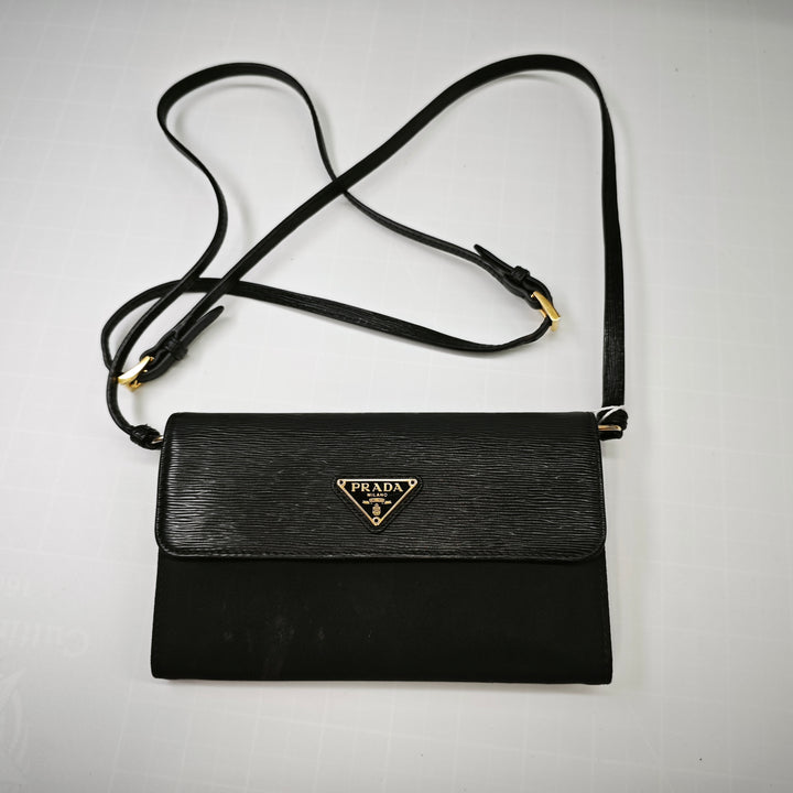 Prada Vitello Move et Tessuto Portefeuille On Strap