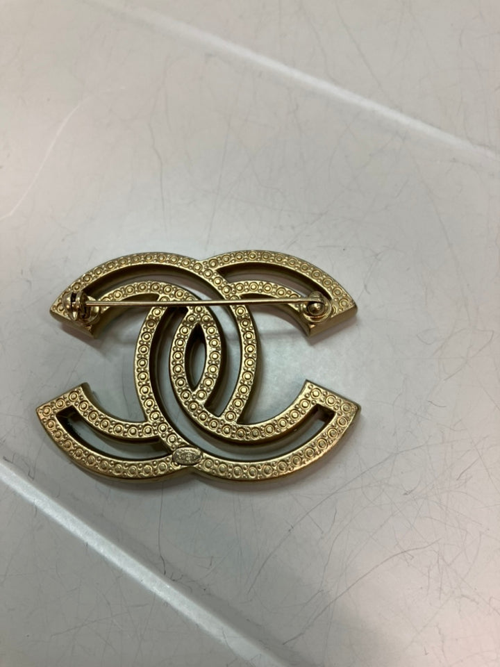 Chanel CC -plaqué Strass Broche