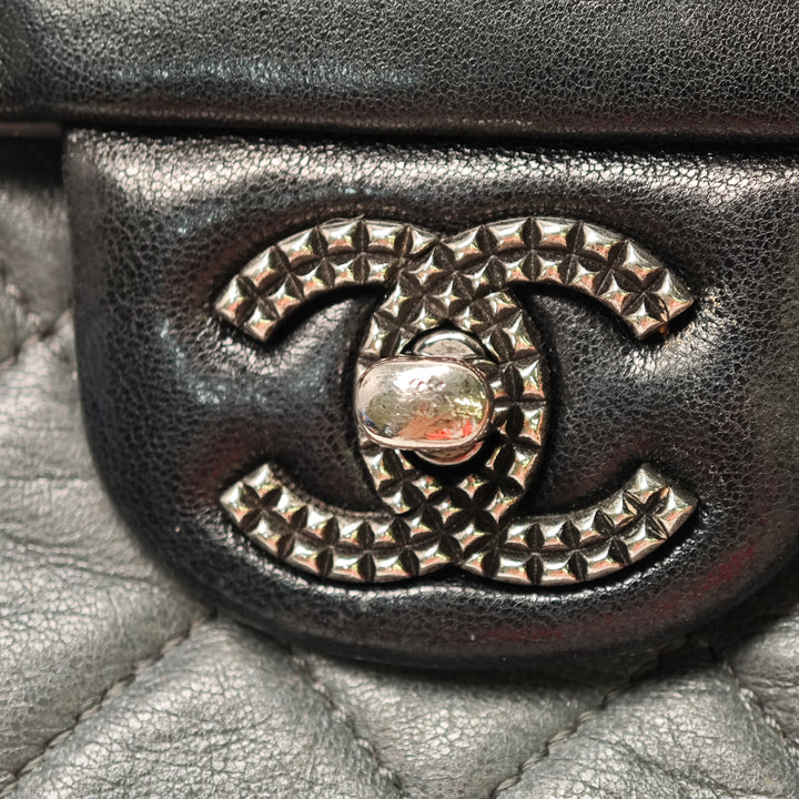 Chanel Paris Salzburg Medium Bicolor Matelassé Cuir d’agneau Tyrolean à rabat